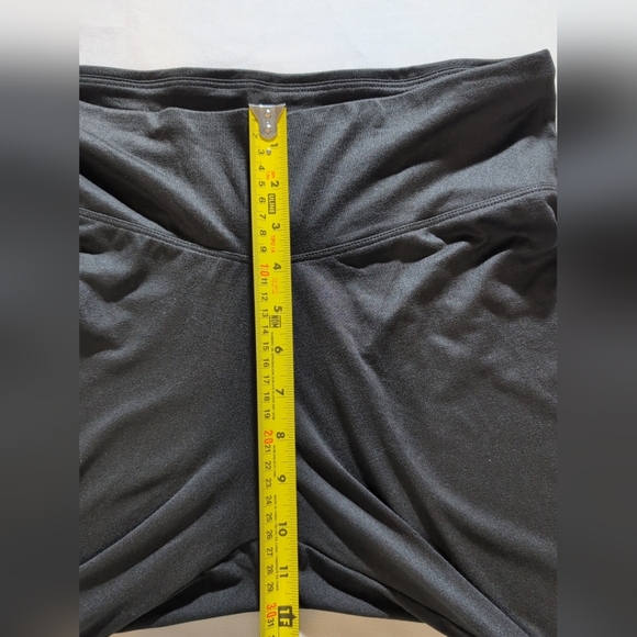 Express Black  Leggings Size Medium - Picture 3 of 8